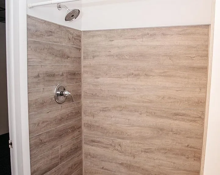 347 E High St — Photo 11
