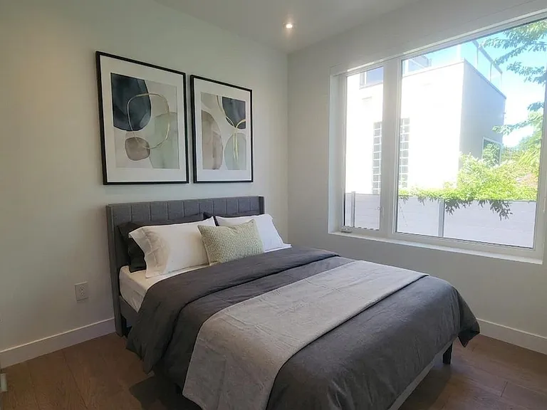 3550 Quesnel Dr #LANEWAY — Photo 6