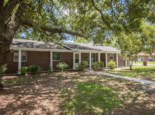 221 Shalimar Dr, Long Beach, MS 39560
