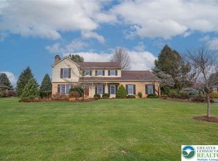 4652 Oakwood Ln, Nazareth, PA 18064