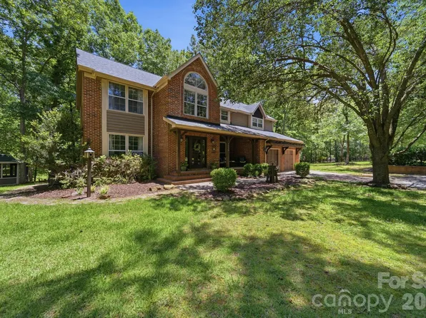 2505 Mountain Folk Ln, Waxhaw, NC 28173
