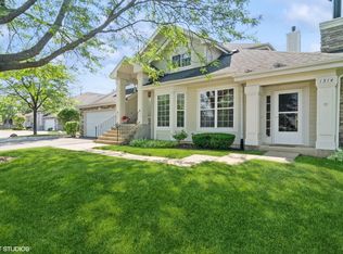 1314 Georgetown Dr, Batavia, IL 60510