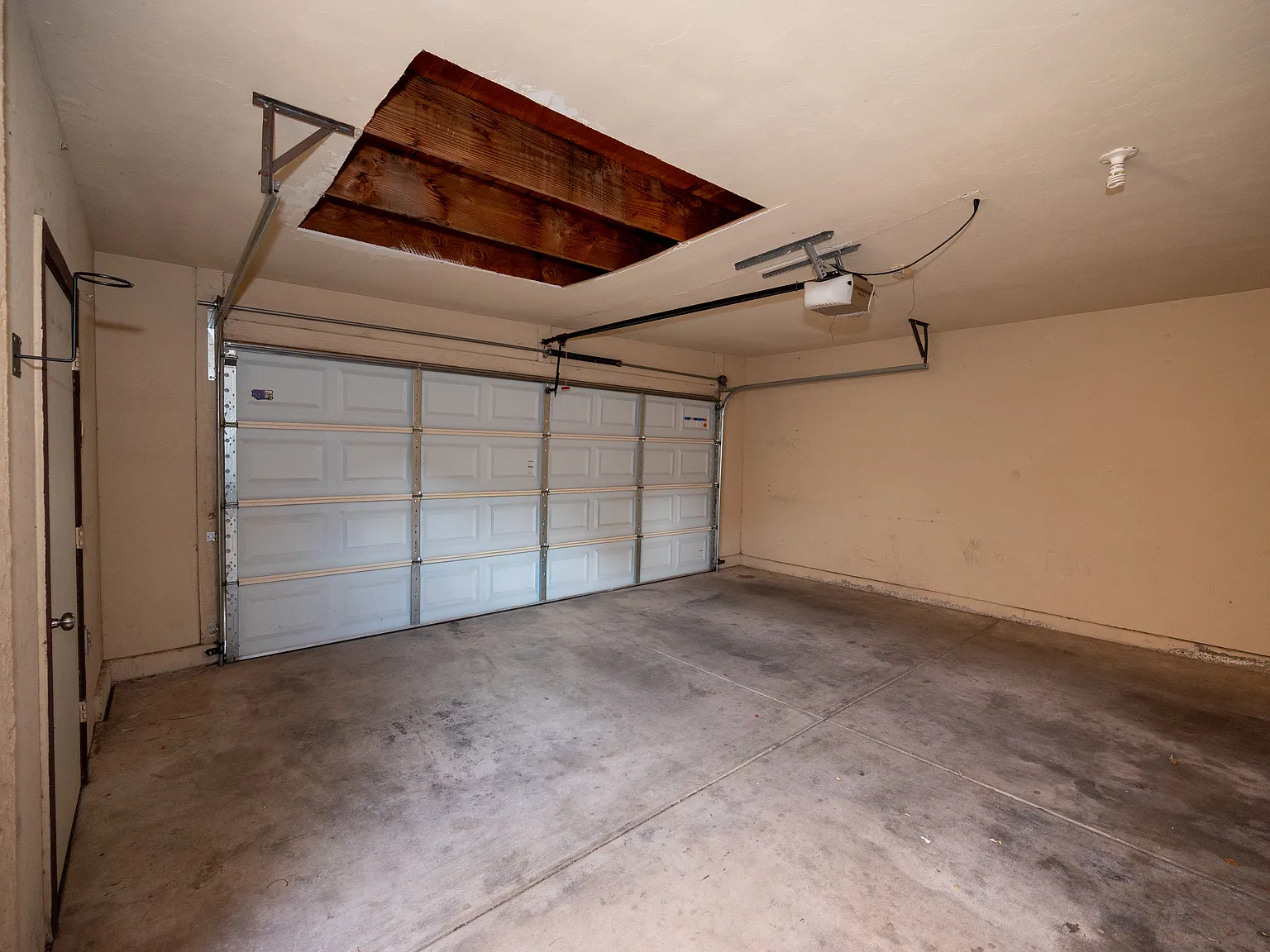3346 W Starfall Pl — Photo 4