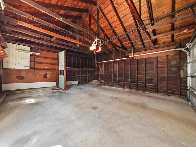 26 Lafayette Ave — Photo 16