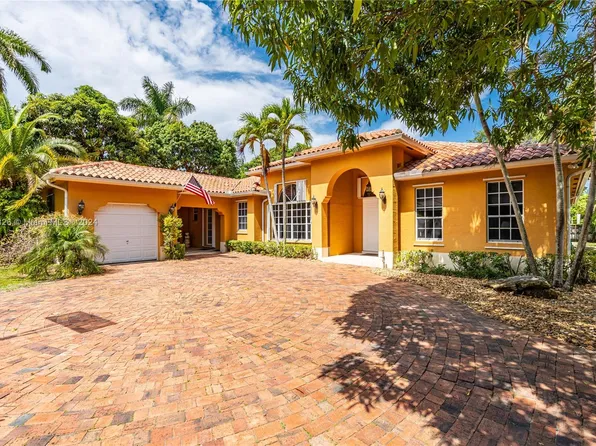 7935 SW 168th St, Palmetto Bay, FL 33157