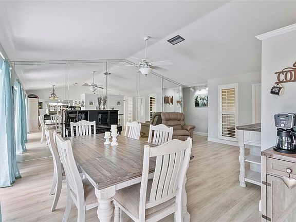 4th image of 4180 NW 18th Avenue