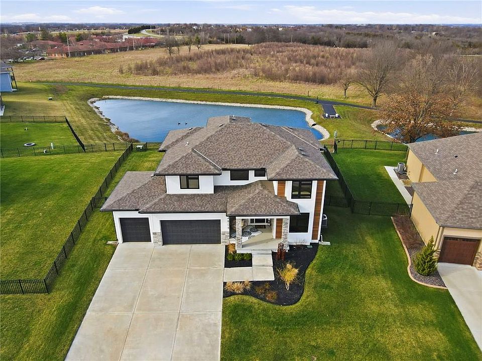4808 NE Jamestown Dr, Lees Summit, MO 64064 | Zillow