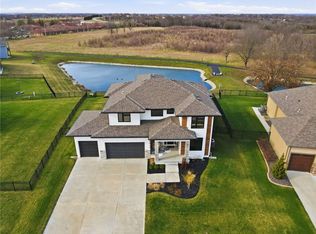 4808 NE Jamestown Dr, Lees Summit, MO 64064