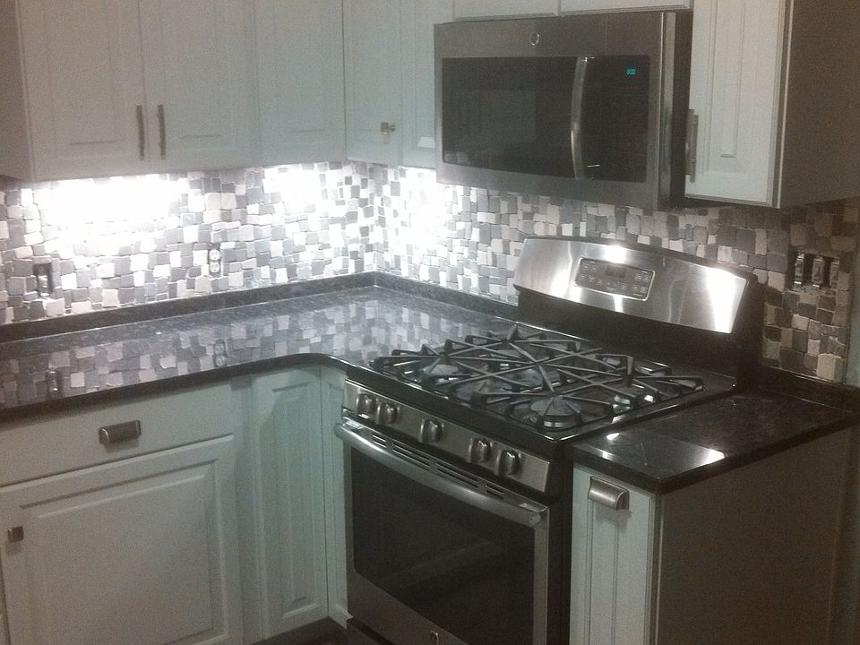 2nd image of 432 Penn St