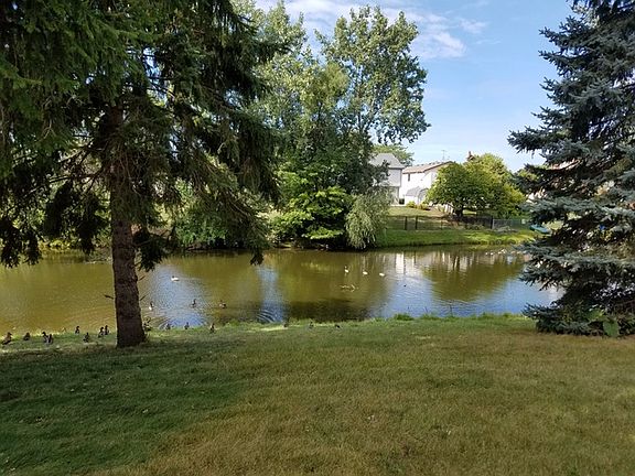 2nd image of 460 Sundance Dr