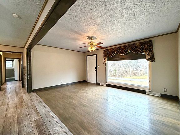 5th image of 2811 Thrush Dr