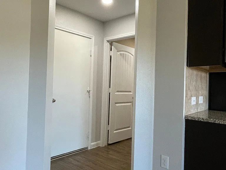 136 Voss — Photo 20
