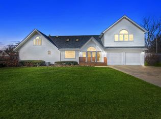 202 W Potomac Ave, Lombard, IL