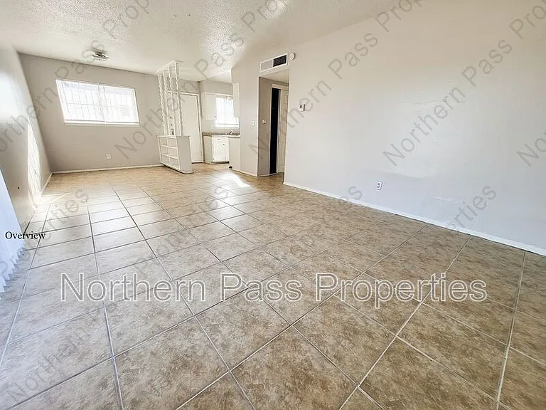 5233 Carousel Dr #2 — Photo 5