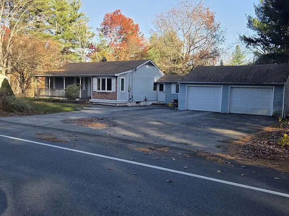 30 Country Side Dr, Nashua, NH 03062