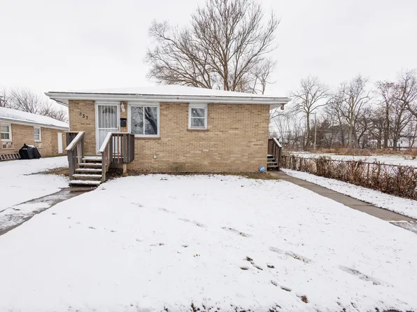 857 N Evergreen Ave, Kankakee, IL 60901