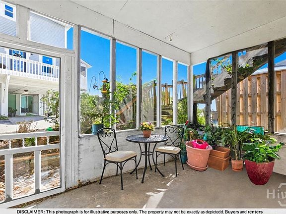 4th image of 1605 Chatham Avenue #D