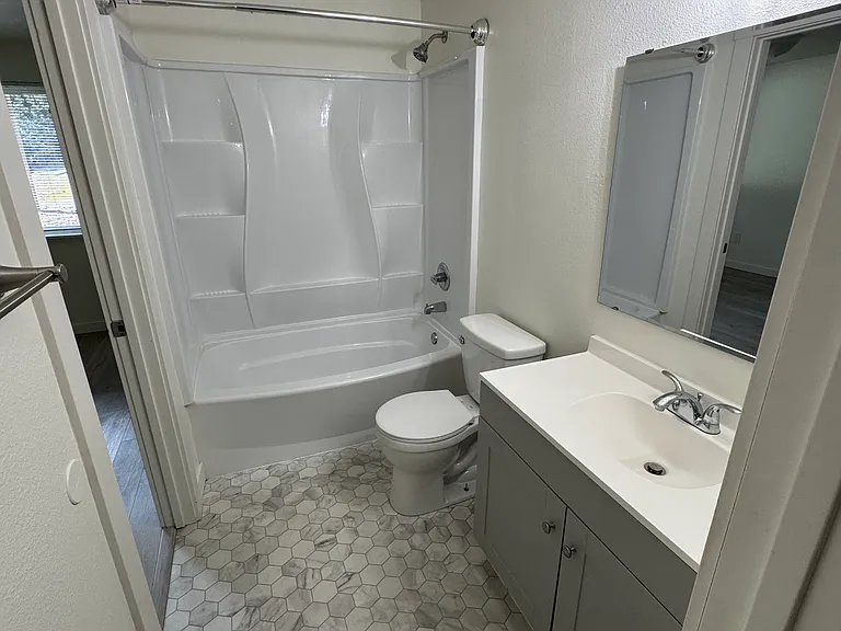 3514 105th St NW #B — Photo 8
