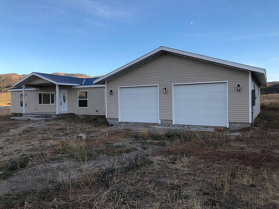 4 Car Garage 1250 Sq. Ft.