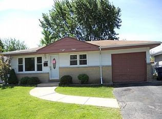 667 Wrightwood Ave, Addison, IL 60101