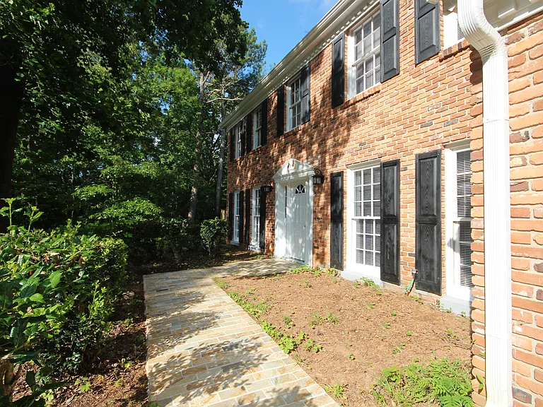 4525 Fox Creek Dr — Photo 6