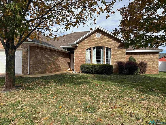2nd image of 308 Olive Dr