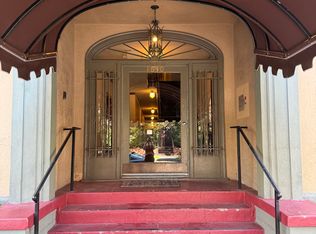 1630 Lyman Pl #6, Los Angeles, CA 90027
