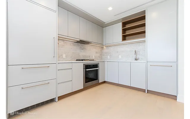 Rented by Douglas Elliman | media 28