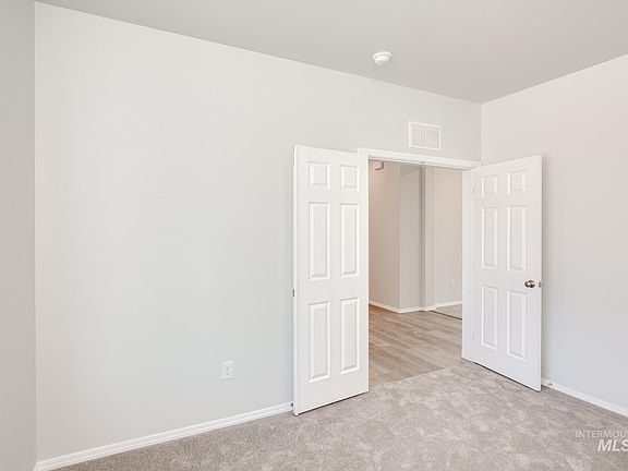 4th image of 1420 Carrol Town Way