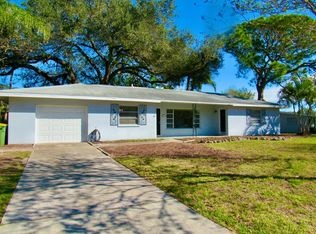 2537 Jefferson Cir, Sarasota, FL 34239