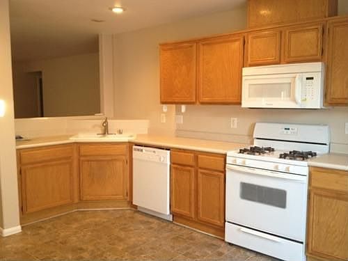 5th image of 11067 Mezzana St