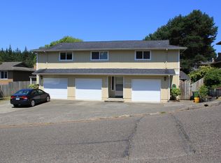 1546 - Edgewood Triplex, North Bend, OR 97459