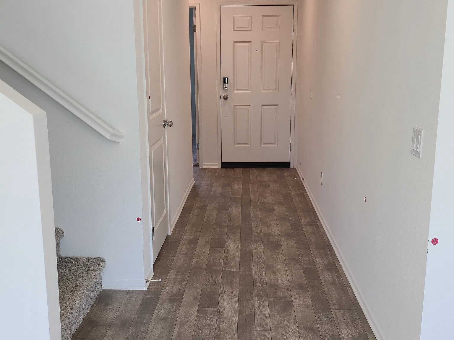 4 bed, 1975 sqft, $3,195 — Photo 2