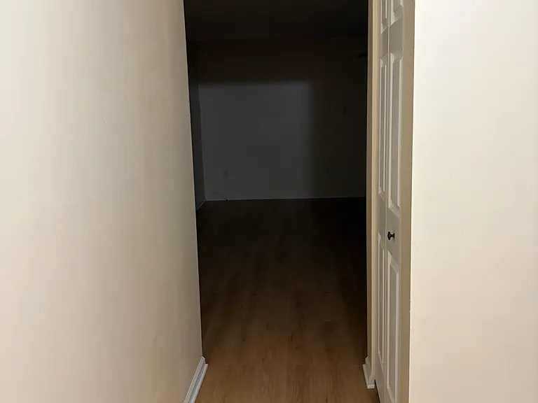 43 Chelmsford Ct — Photo 21