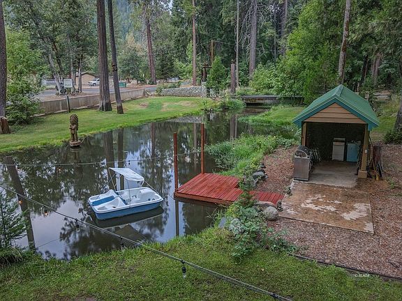 3rd image of 200 Coffee Creek Rd