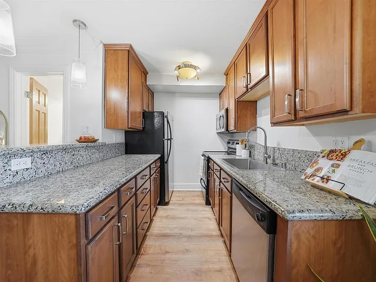 5505 Adelaide Ave #14 — Photo 26