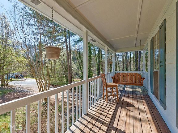 5th image of 3176 Christopher Ct