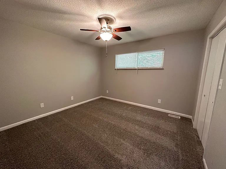 1636 Louisville Rd — Photo 17