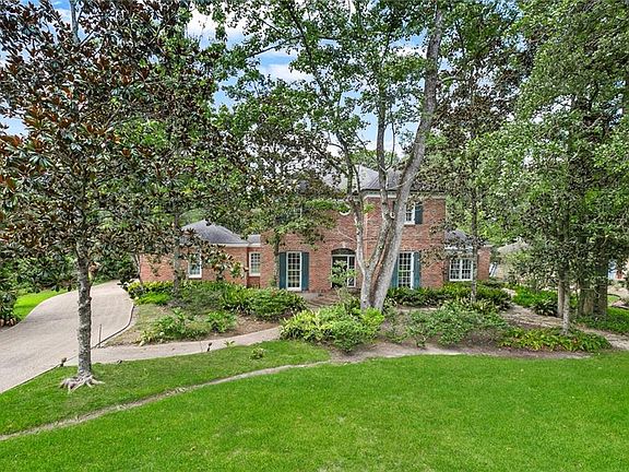 2nd image of 106 Bayberry Dr