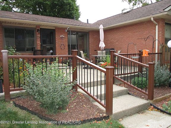2nd image of 254 Bonnie Brook Dr #10