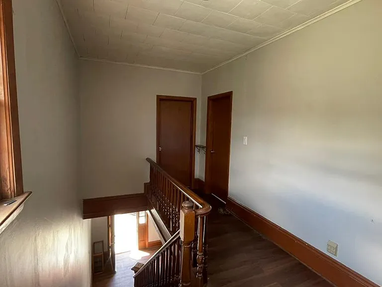 64 Arlington St — Photo 10