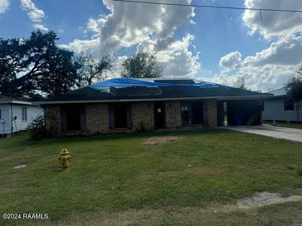 1005 Lester Dr, Breaux Bridge, LA 70517