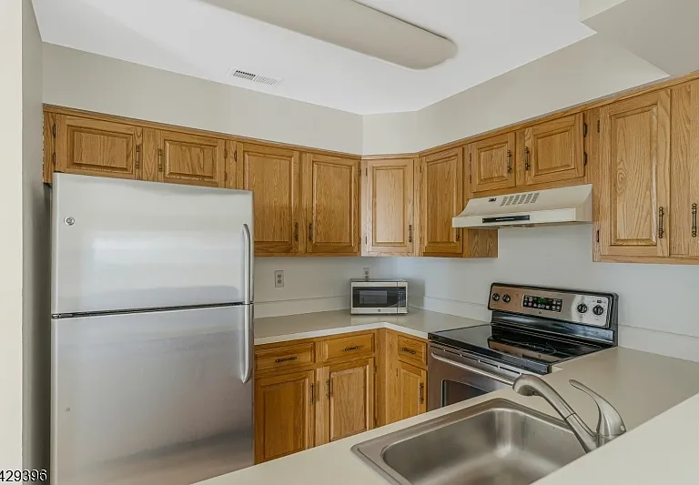 44 Spruce Ct — Photo 13