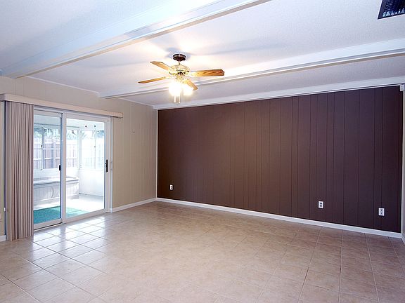 4th image of 1520 Nottingham Dr