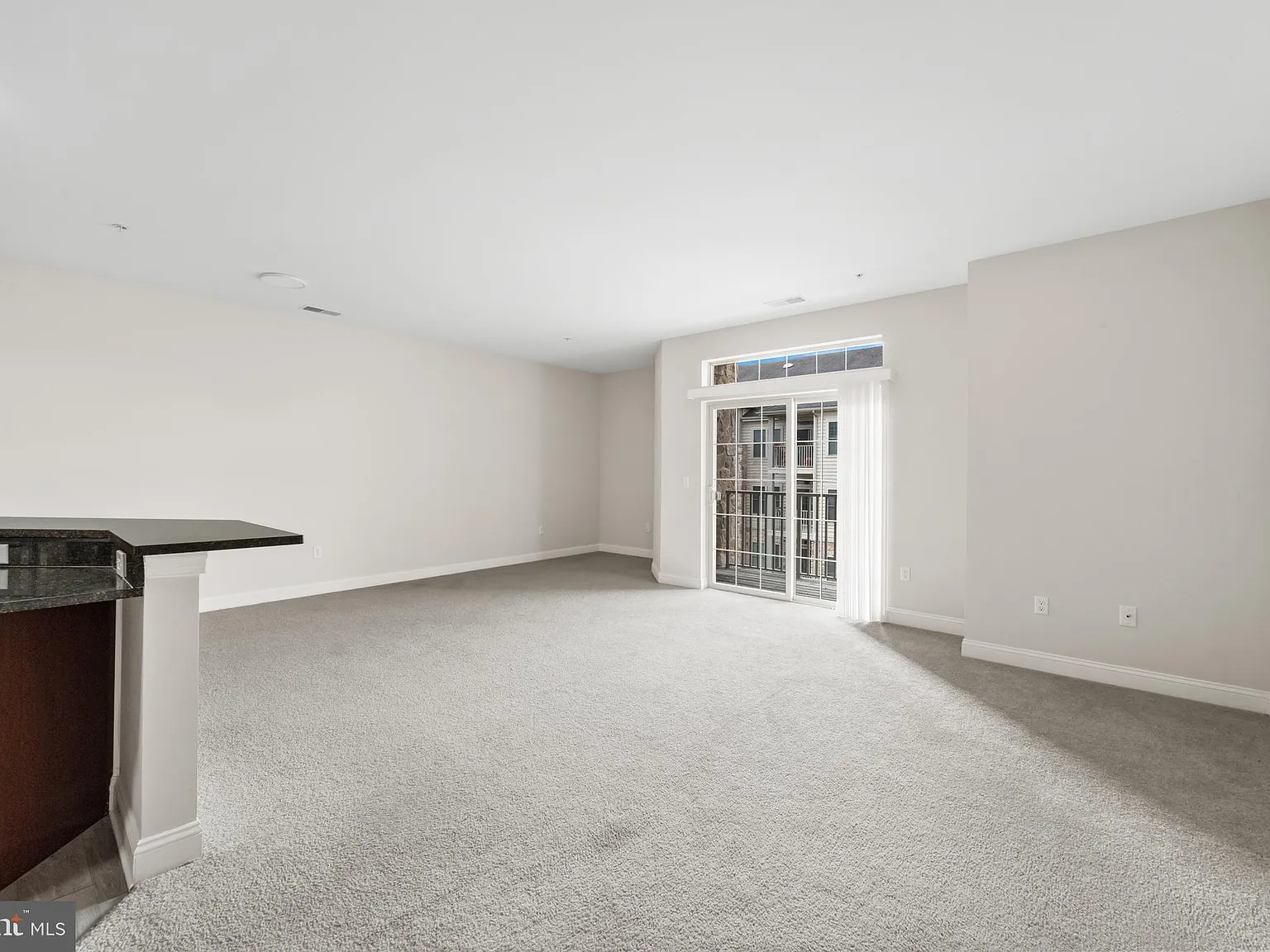 3000 Fountainview Cir — Photo 3