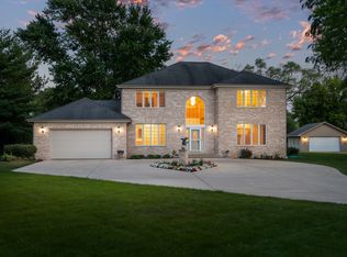 25W441 Plank Rd, Naperville, IL 60563
