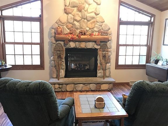 4th image of W10532 Elmwood Ln
