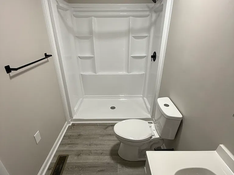 Master Bathroom - 1st floor