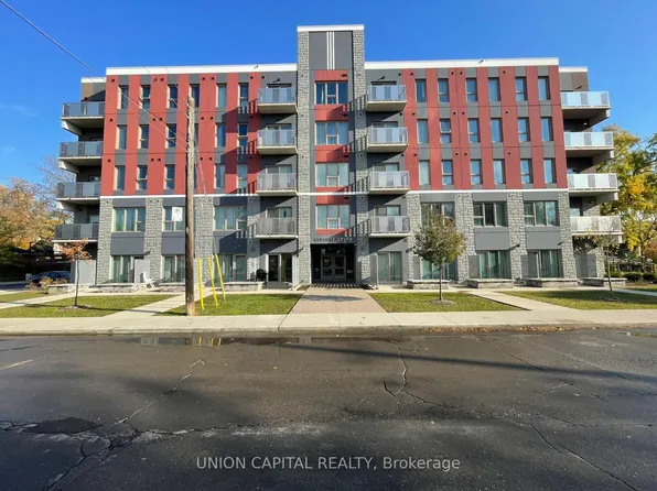 77 Leland St #120, Hamilton, ON L8S 3A1