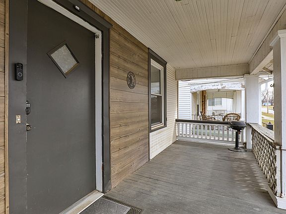 3rd image of 531 W Webster Street